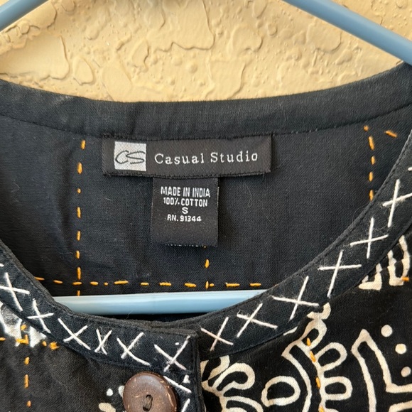 Casual Studio Jacket - Picture 2 of 4